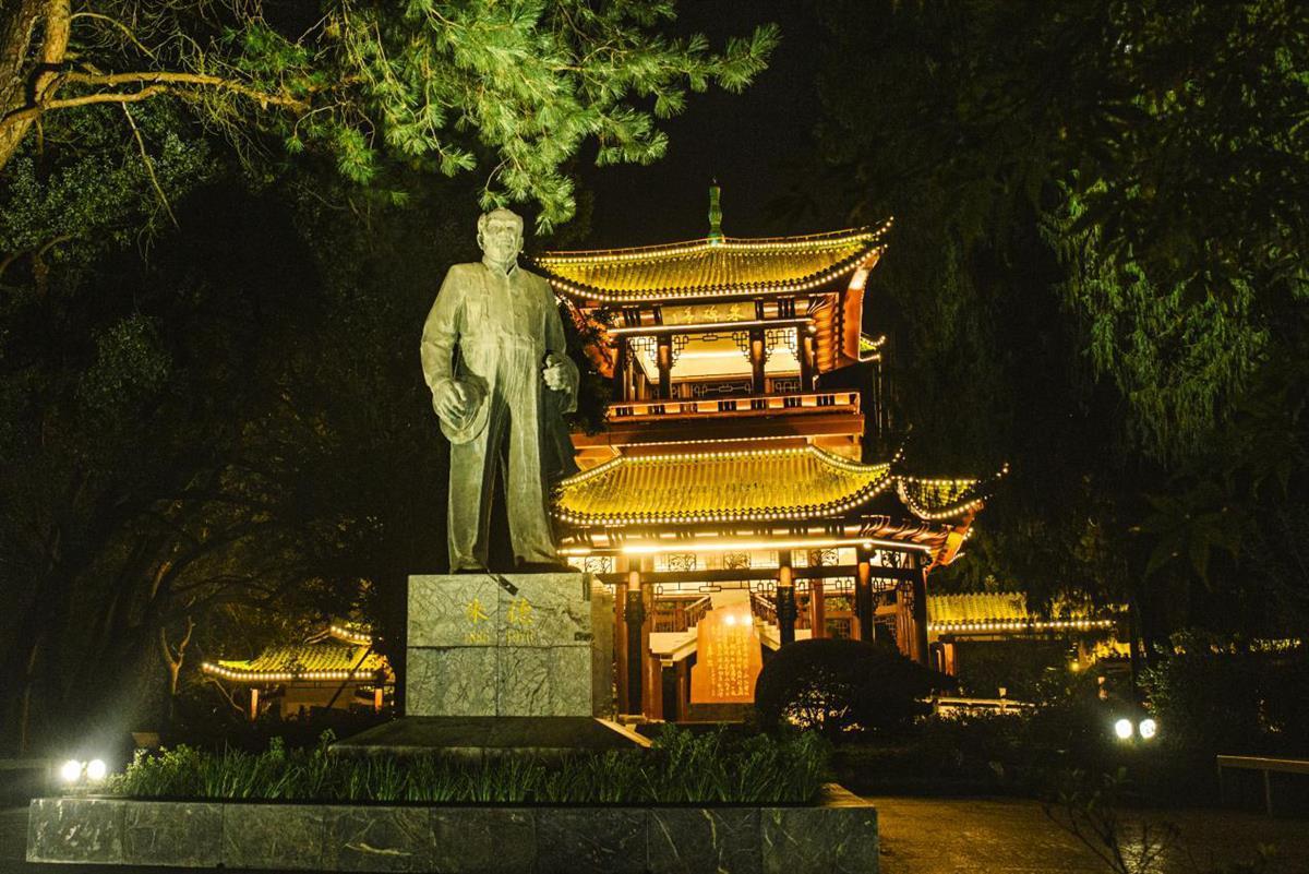 325天天电玩城